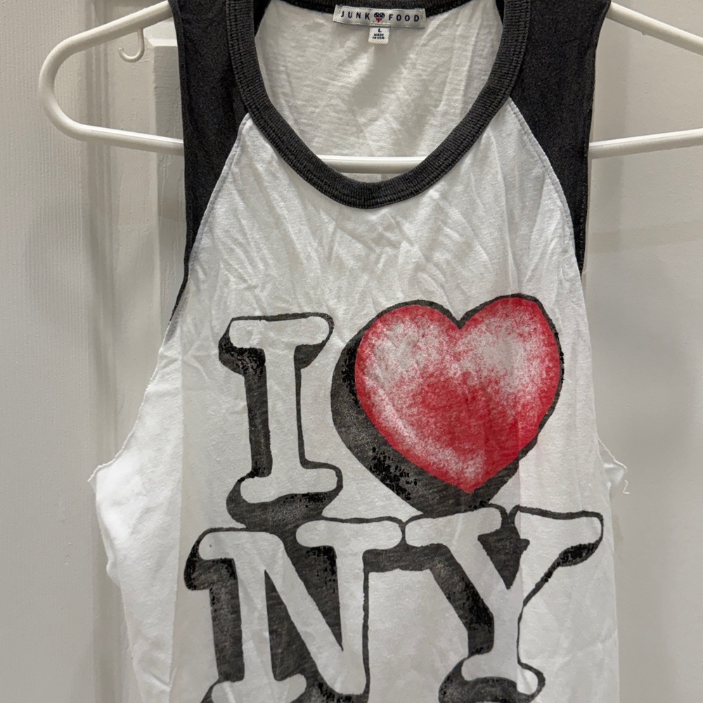 Junk Food Clothing White and Gray Tank Top. NY theme
Size large - Picture 2 of 4